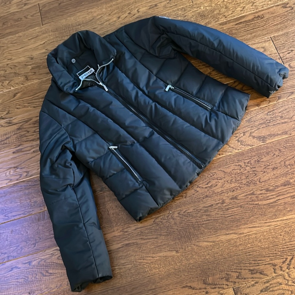 FERA Signature Down Jacket